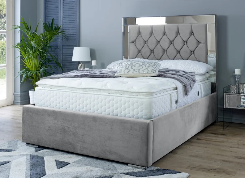 Chesterfield Mirrored Velvet Beds - Image 5