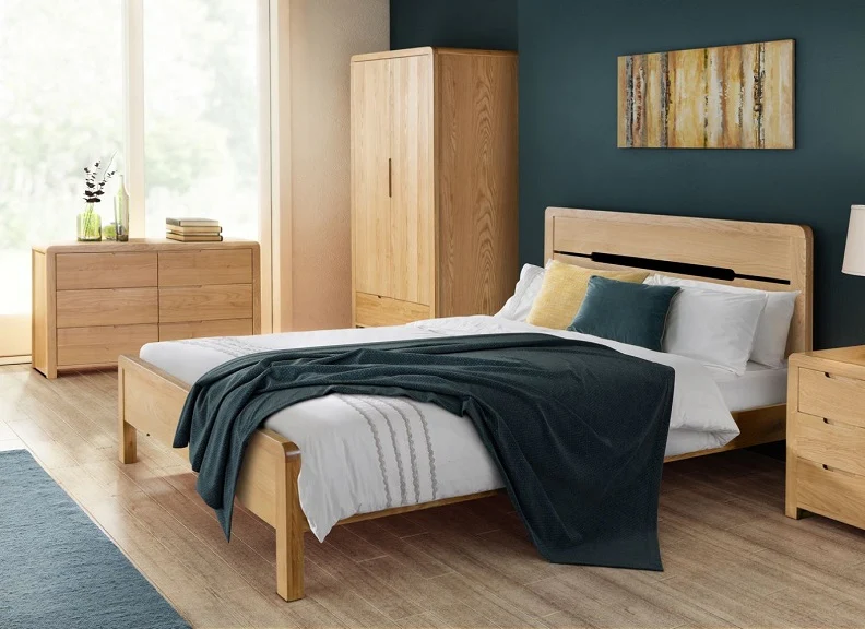 Curve Oak Wide Chest