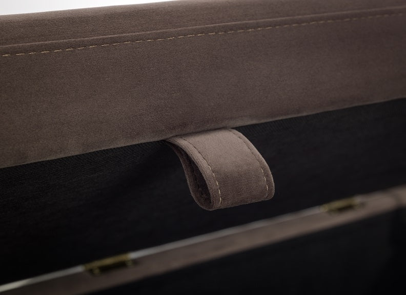 Deco Velvet Blanket Box - Image 3