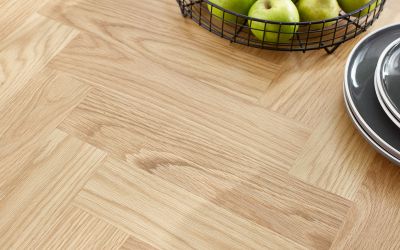 Hilton Dining Table – White Oak Veneer with Herringbone Pattern, 180cm - Image 5