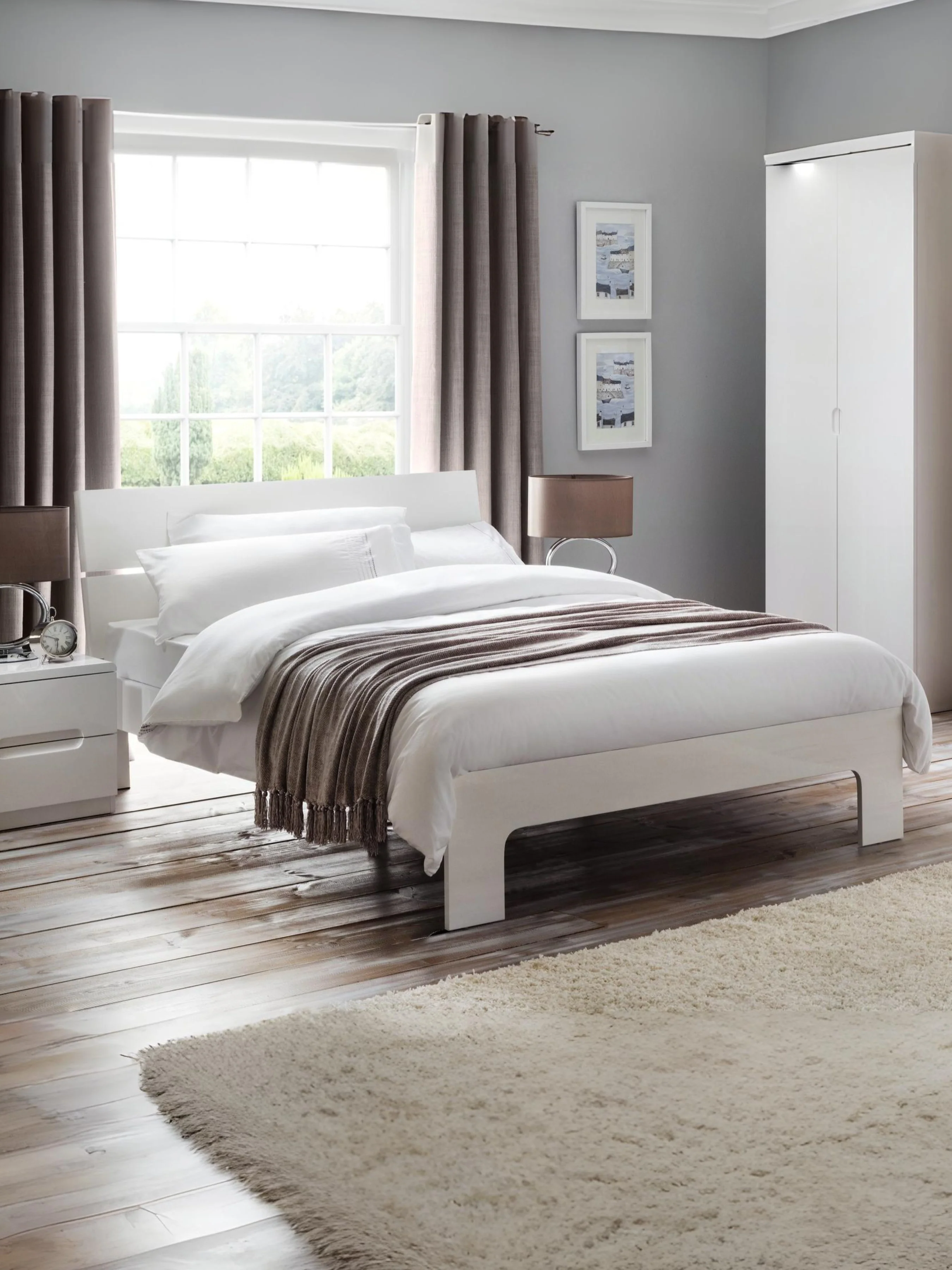 Manhattan Bed 150 cm – White High Gloss Finish