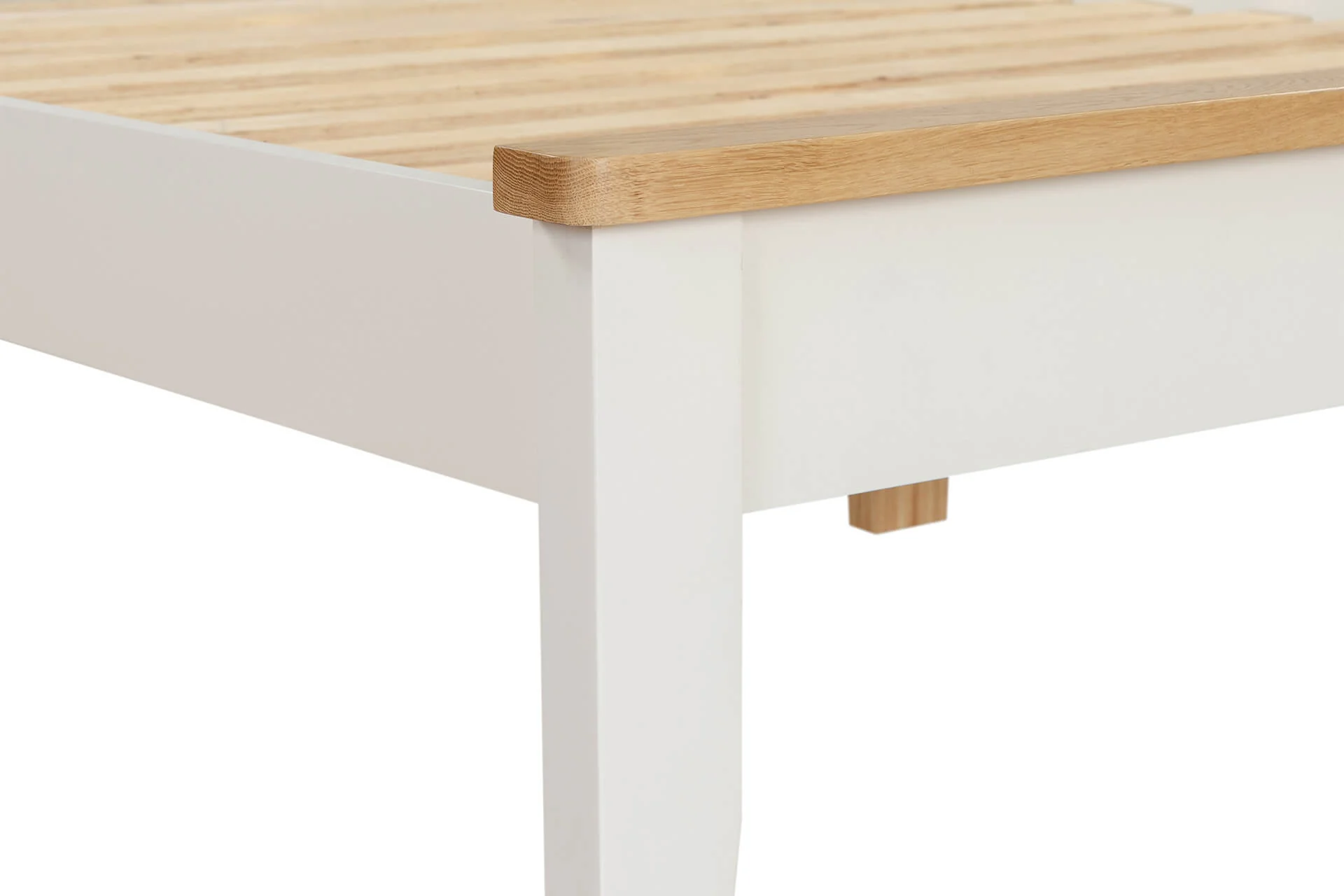 Mellor 5' Bed – Cashmere Finish with Shaker Legs - Image 4