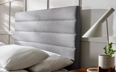 Merida Lift-Up Storage Bed 135CM - Grey Linen - Image 5