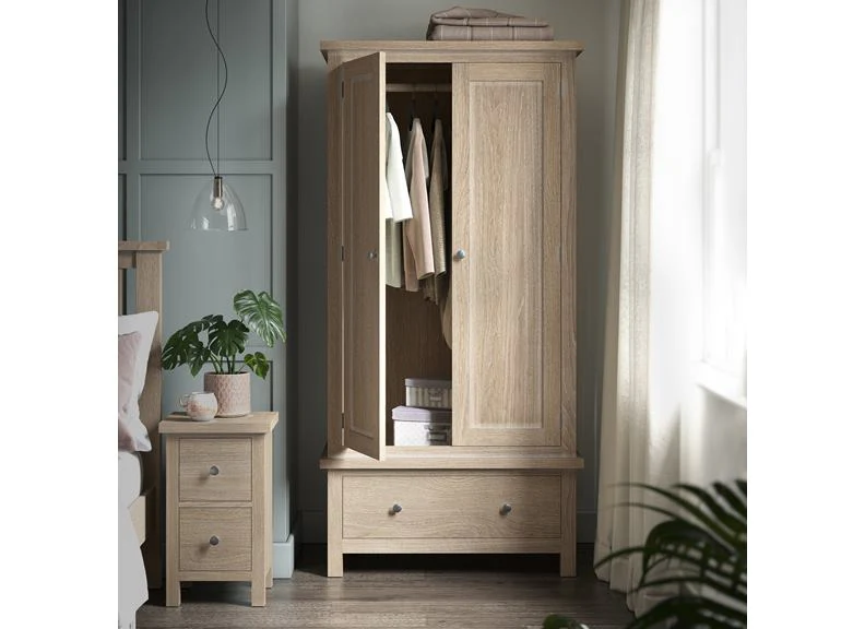 Modern Country Oak Gents Wardrobe – Spacious & Elegant