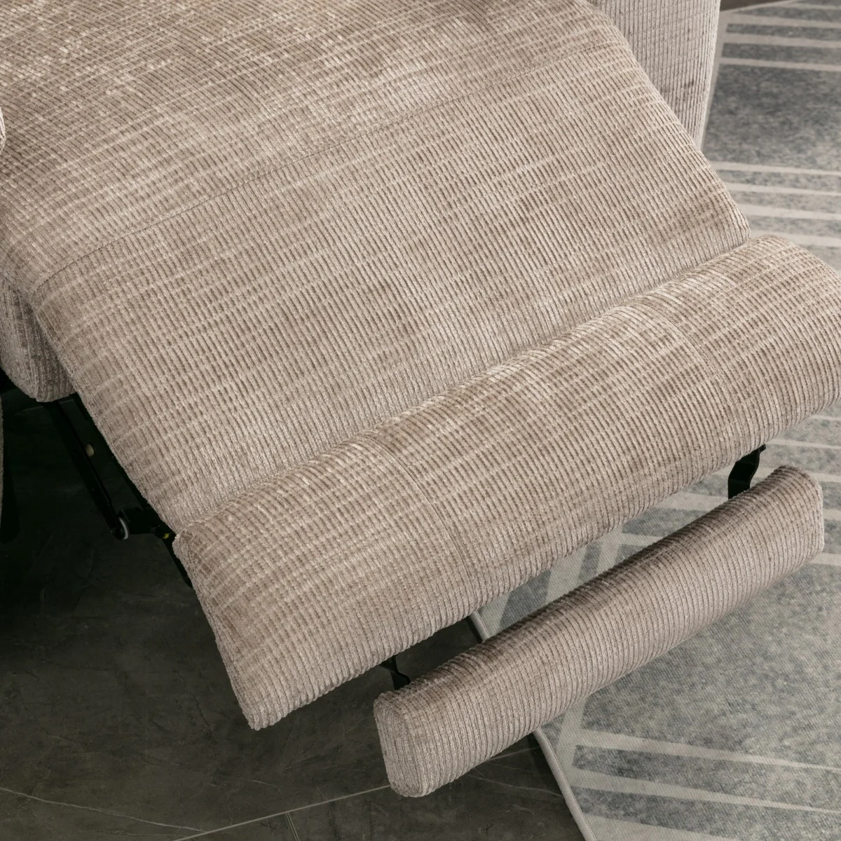 Monroe Electric Reclining Suite 3+1+1 – Fossil Fabric with Adjustable Headrest - Image 4