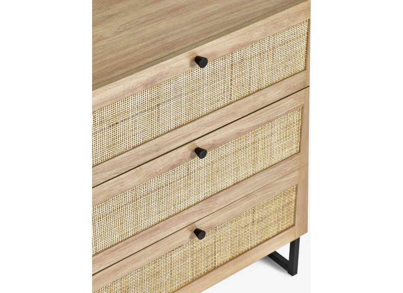 Padstow Oak Three Drawer Chest - Image 3