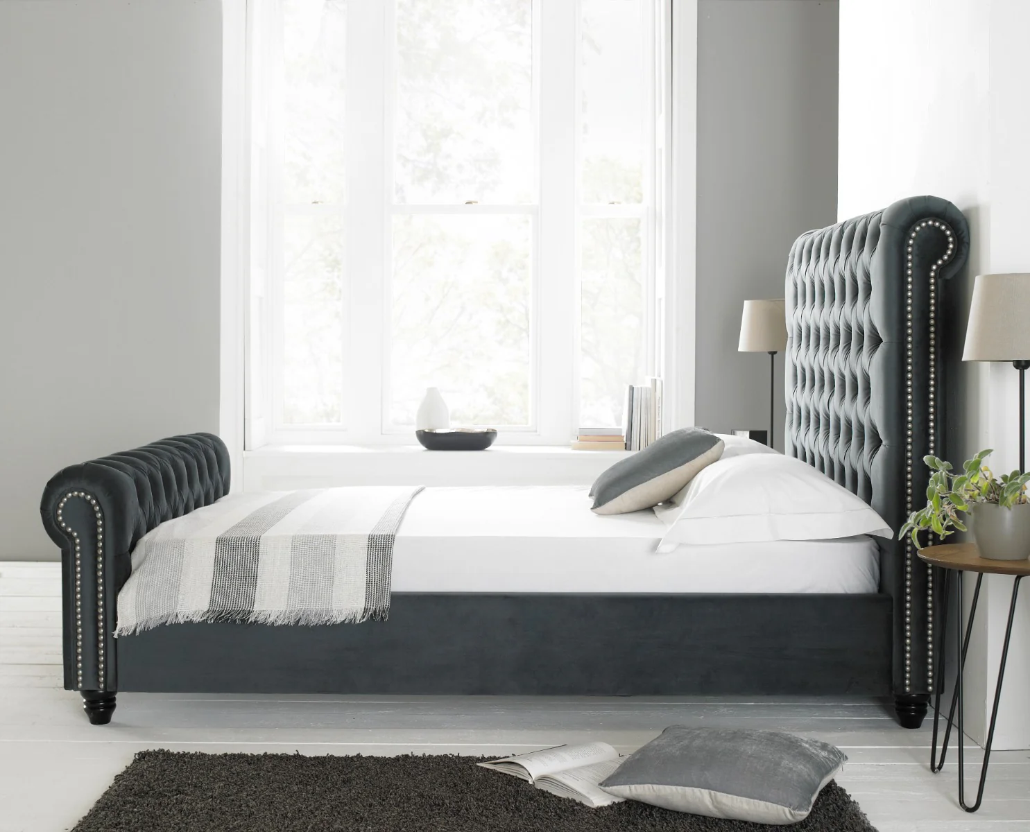 Paris 4ft6 Bed – Grey Velvet Upholstery - Image 3