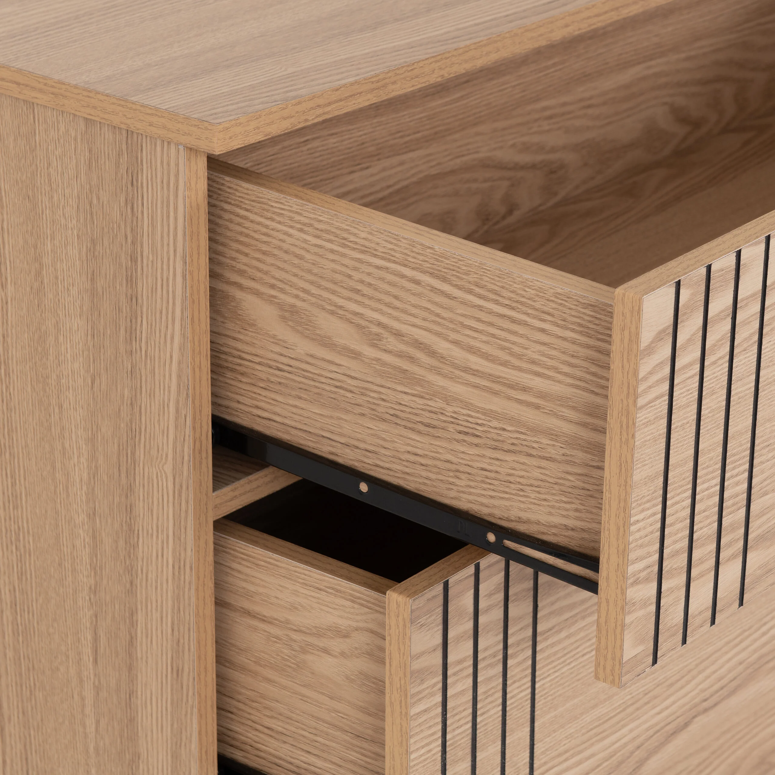 Tessa 3 Drawer Chest - Natural Oak Effect - Image 3