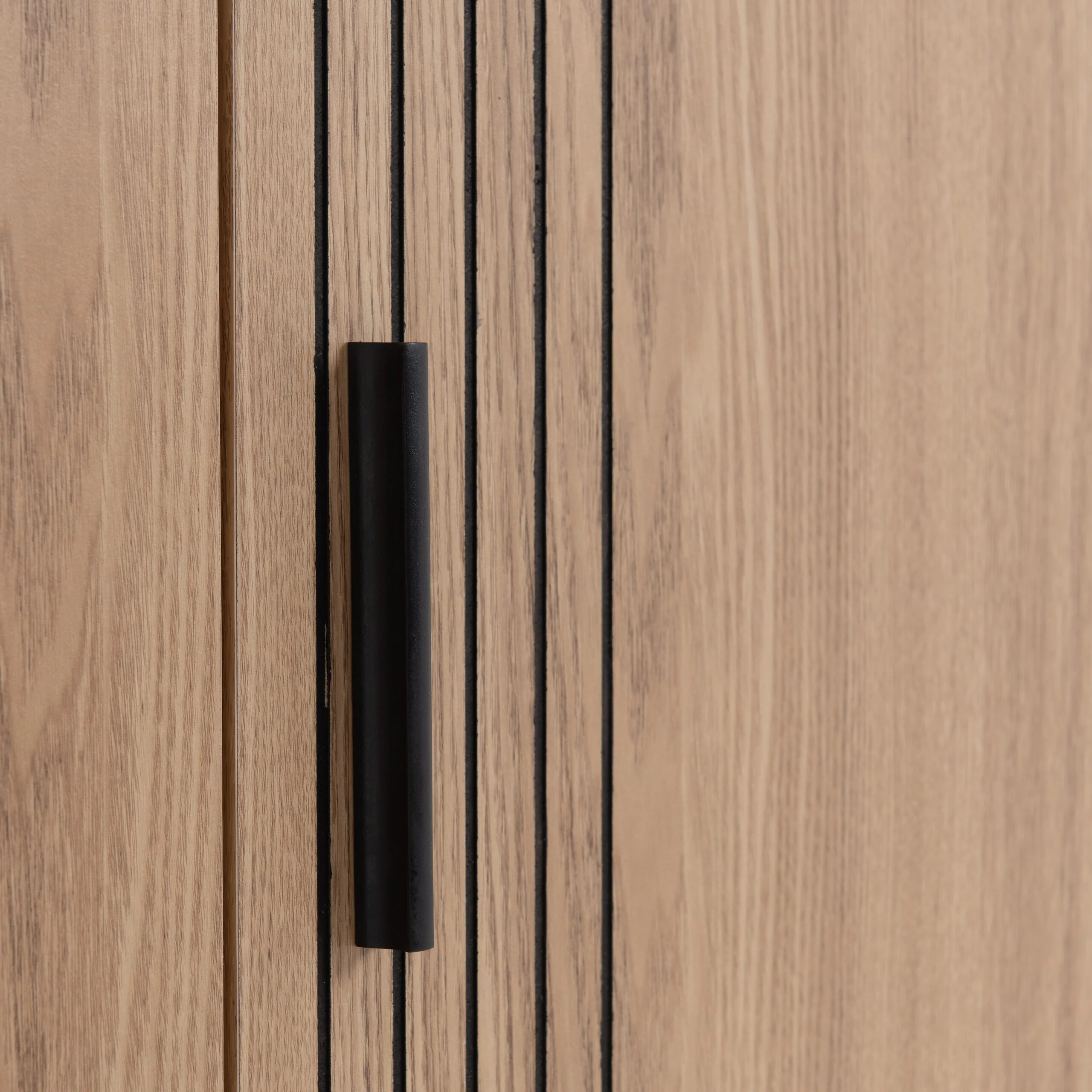Tessa 4 Door Mirrored Wardrobe - Natural Oak Effect - Image 3